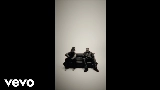 Video küçük resmi MAN ABOVE