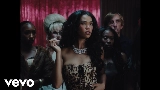 Video küçük resmi Don't Remind Me (with Anderson .Paak)