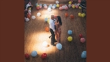 Video küçük resmi Stranger (feat. Anthony Ramos)